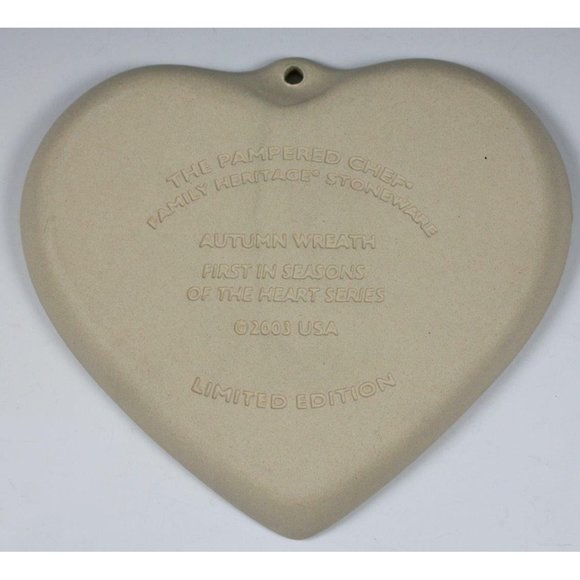 Pampered Chef 2003 Autumn Wreath Heart Cookie Mold Ltd Ed 1st in Series - Picture 2 of 2